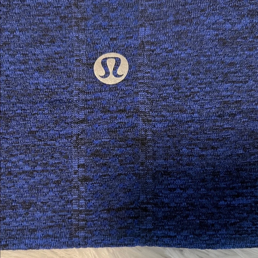 Lululemon long sleeve blue shirt size 4 - Picture 2 of 8